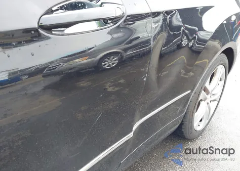 2011 Mercedes-Benz E 350 z USA, uszkodzony, nr VIN WDDKK5GF9BF107841